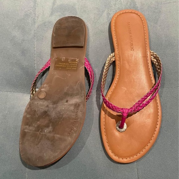 Banana Republic Flip Flops - Picture 4 of 4